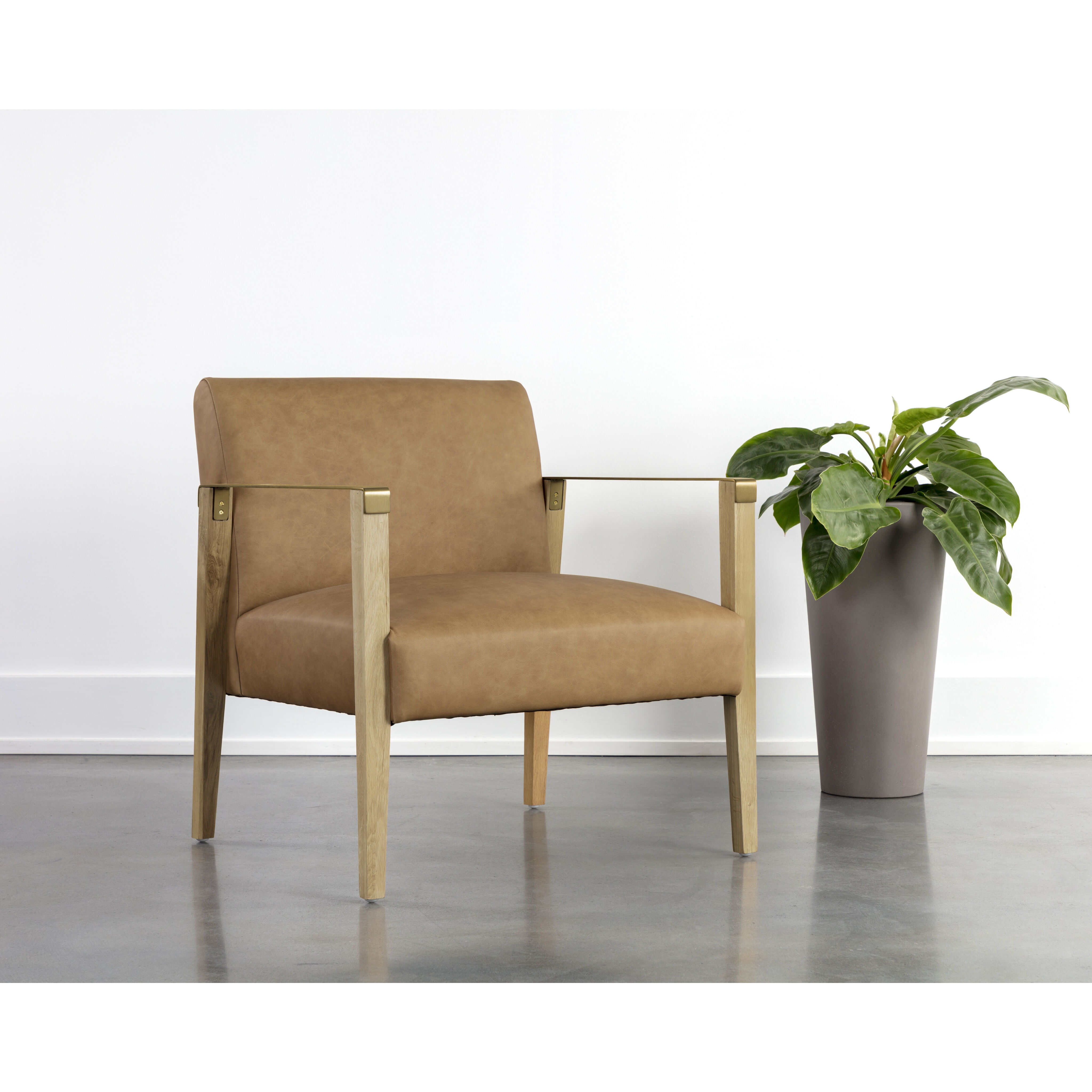 Earl Rustic Oak / Ludlow Sesame Leather Lounge Chair